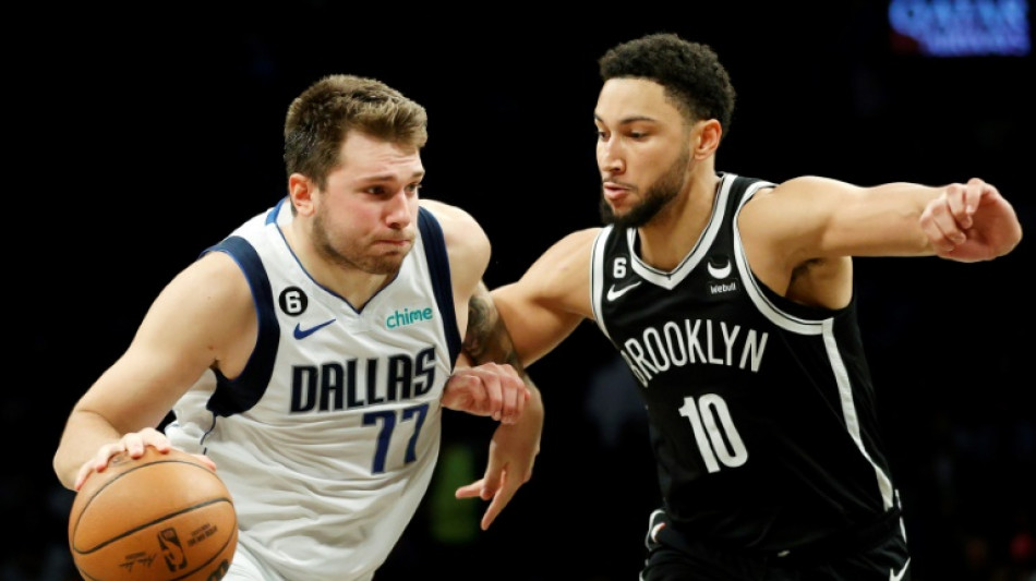 NBA: Doncic plane sur Brooklyn, Curry trop épicé pour Miami