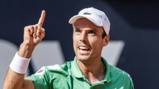 Bautista Agut ends Misolic run to claim 11th title