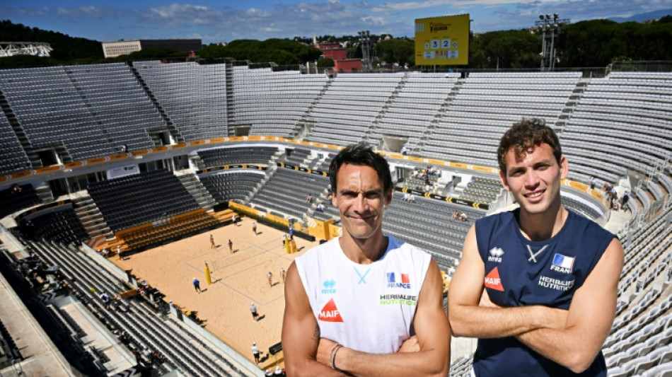 Le beach volley français, les pieds dans le sable romain, la tête à Paris-2024