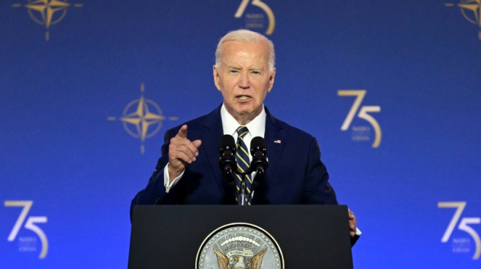 Neuer Lapsus: Biden stellt Selenskyj bei Nato-Zeremonie irrtümlich als Putin vor