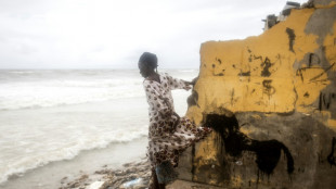 La montée des eaux menace d'engloutir une ville côtière du Sénégal