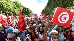 Miles de manifestantes en Túnez contra el presidente Saied y la crisis económica
