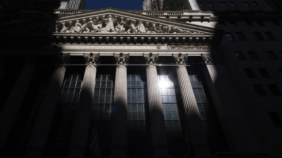 Wall Street apre debole, Dj +0,09%, Nasdaq -0,48%