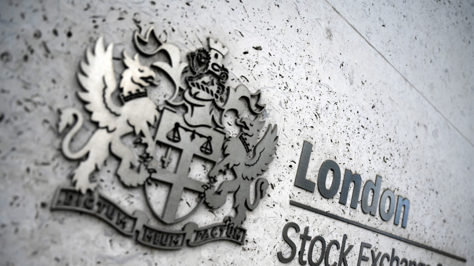 Borsa: l'Europa conclude negativa, Londra -0,4%