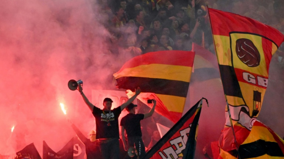 L1: Lens et Marseille un duel pour la C1, le PSG en pleine crise à Troyes