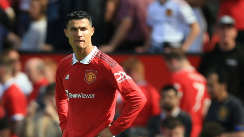 Ronaldo cautioned by police after allegedly slapping phone from fan's hand