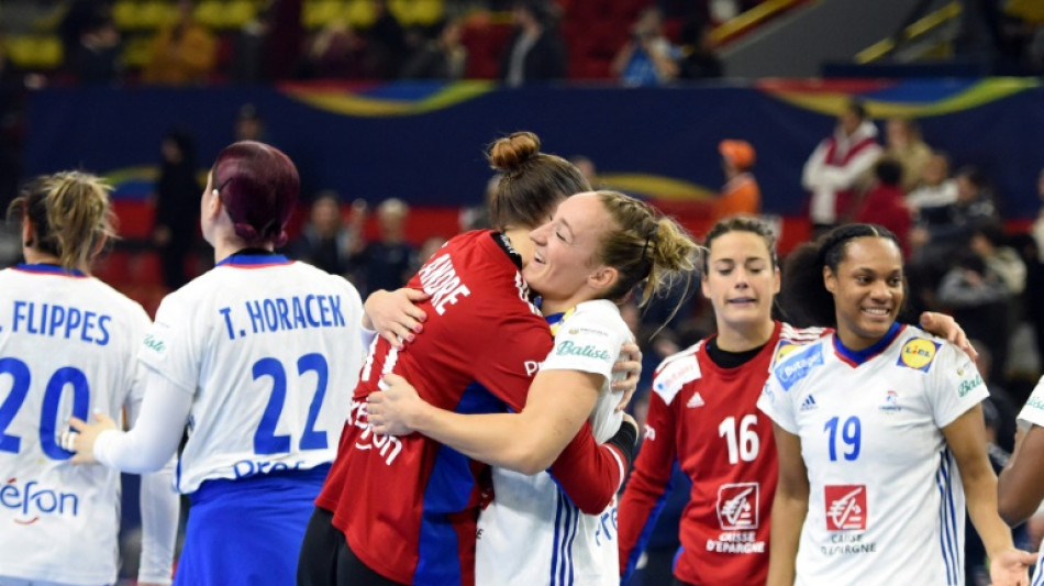 Handball: les Bleues quasiment en demi-finales