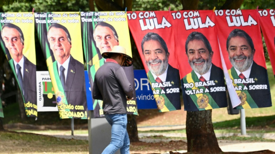 Brazil presidential battle enters home stretch with Lula in the lead