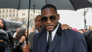 R. Kelly back in court to face further sex crimes charges