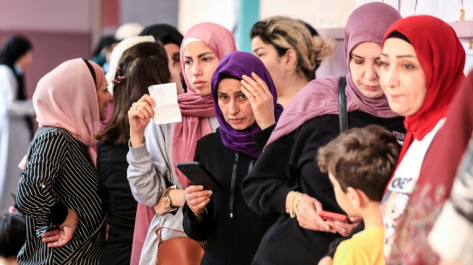 Crisis-hit Lebanon votes but few expect major change