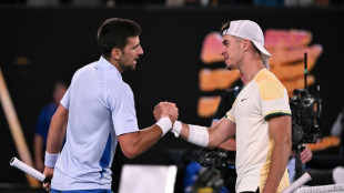 Open d'Australie: entrée chahutée pour Djokovic sur son terrain fétiche