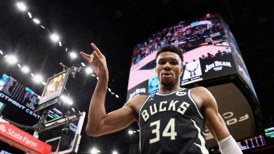 NBA: Milwaukee premier qualifié pour les play-offs, Denver pas encore