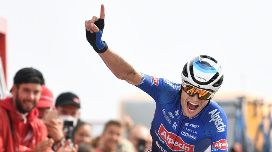 Vine soars again as leader Evenepoel again shows strength