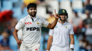 Bowlers bring Pakistan back into first Test in South Africa