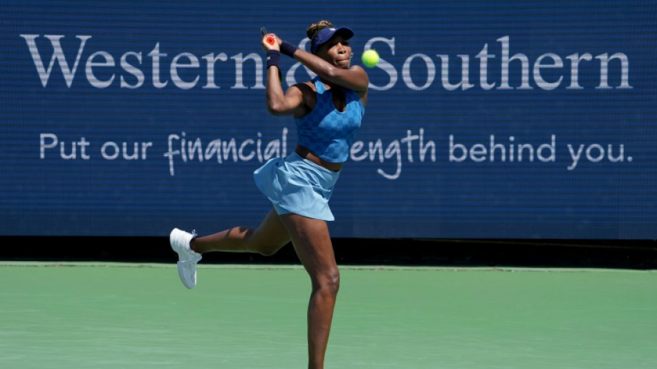 Venus, Osaka exit Cincinnati in first round