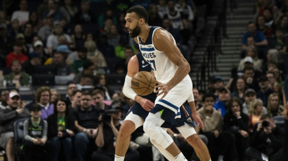 NBA: Rudy Gobert, le coup de poing qui fait mal