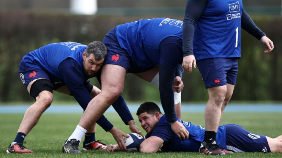 XV de France: trois novices et une charnière inédite à Cardiff