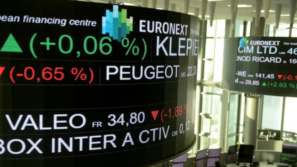 La Bourse de Paris termine janvier juste en dessous de 7.000 points