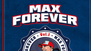 Max Pezzali, arriva il 13 dicembre l'album Max Forever volume 1