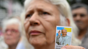 Ailing pope 'critical but stable', Vatican says