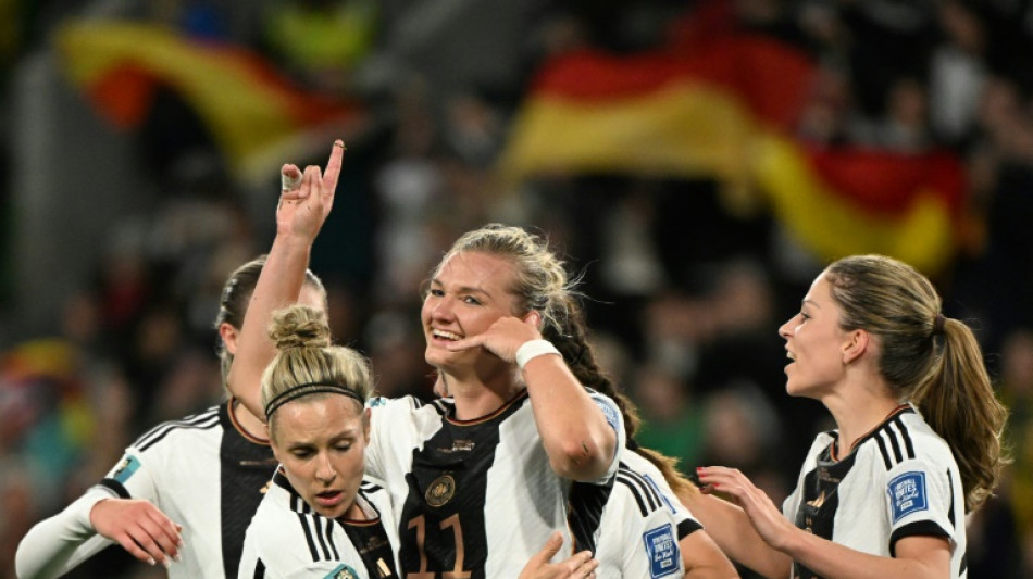 Mondial féminin: l'Allemagne et Popp démarrent fort 