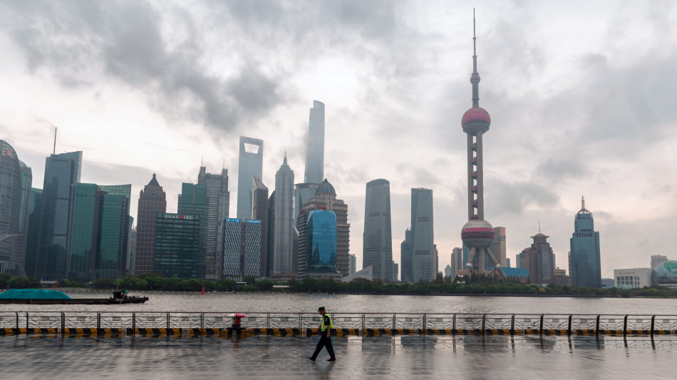 Borsa: Shanghai chiude a +8,06%, Shenzhen a +10,93%