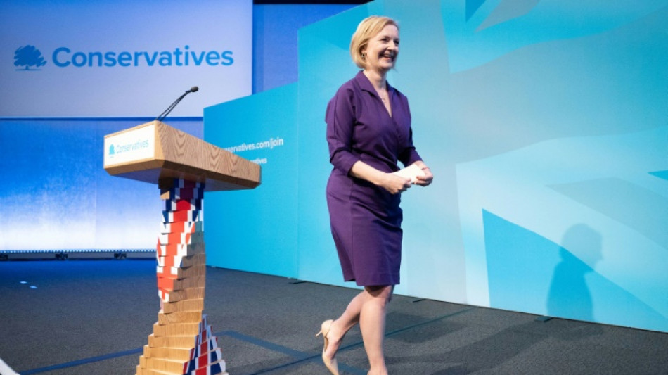 La conservadora Liz Truss asume como primera ministra británica