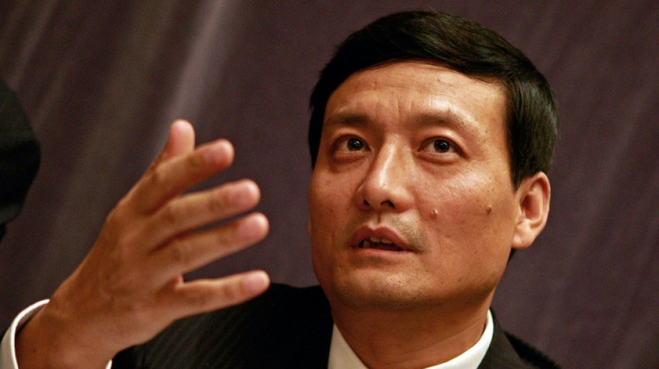 China's industry minister faces corruption probe