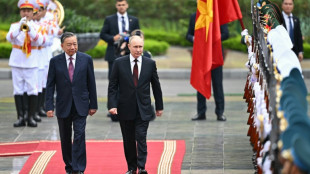 Putin visita Vietnam tras el acuerdo de defensa con Corea del Norte