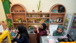 Un café de mujeres rompe estereotipos en la provincia más conservadora de Indonesia