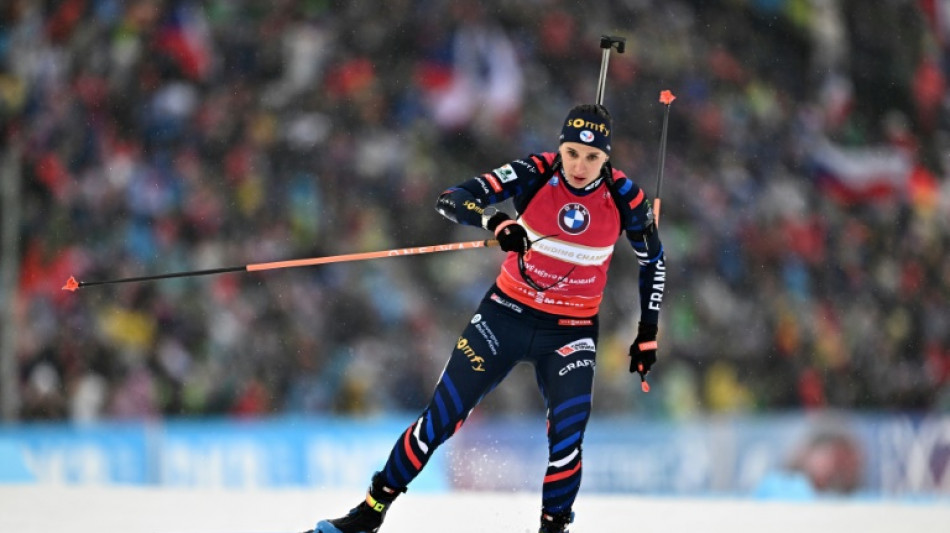 Mondiaux de biathlon: 3e médaille d'or pour Julia Simon, de nouveau titrée lors de la poursuite