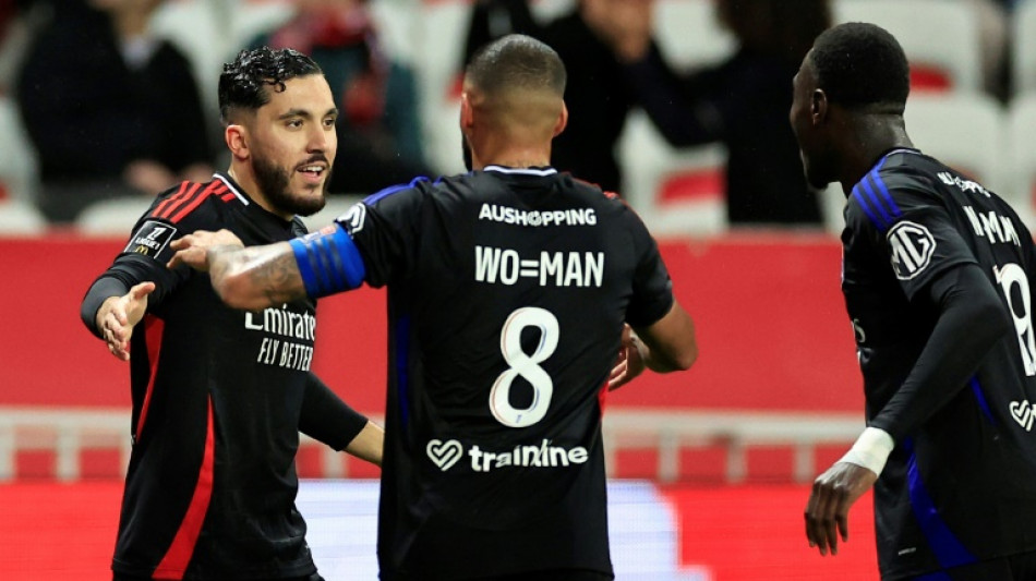 Lyon boost Champions League bid with win at in-form Nice