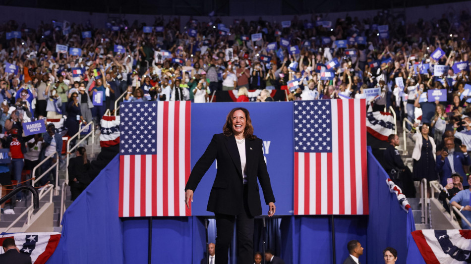 La "tall energy", l'arma segreta di Kamala Harris