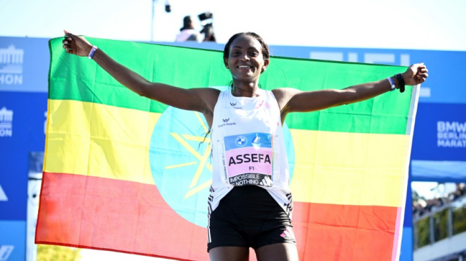 Marathon: l'Ethiopienne Tigst Assefa pulvérise de plus de deux minutes le record du monde à Berlin