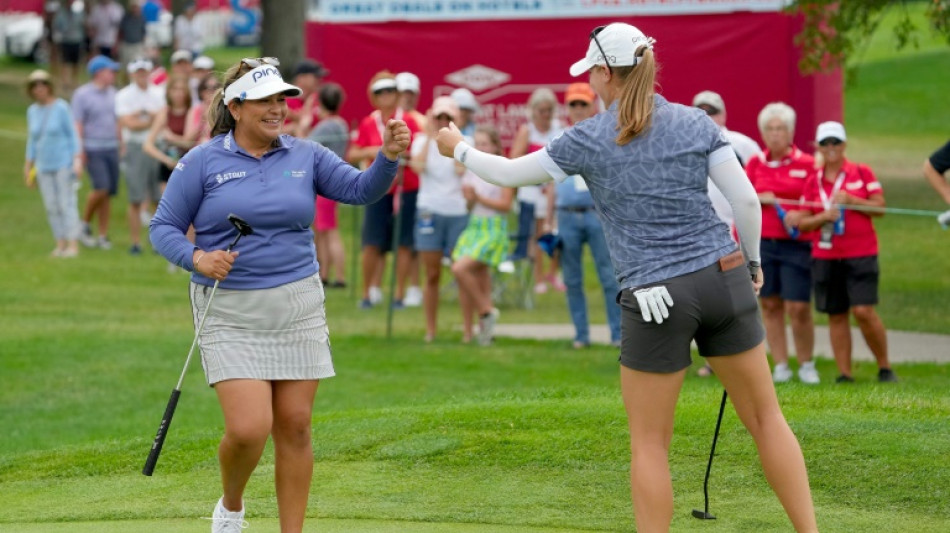 Americans Kupcho and Salas grab lead in LPGA pairs event