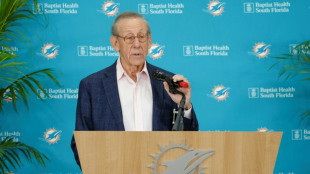 Dolphins punished for tampering with Brady, Payton