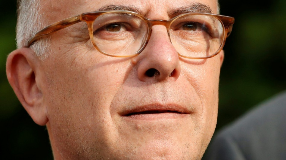 Gouvernement: l'hypothèse Bernard Cazeneuve agite une gauche partagée sur la stratégie