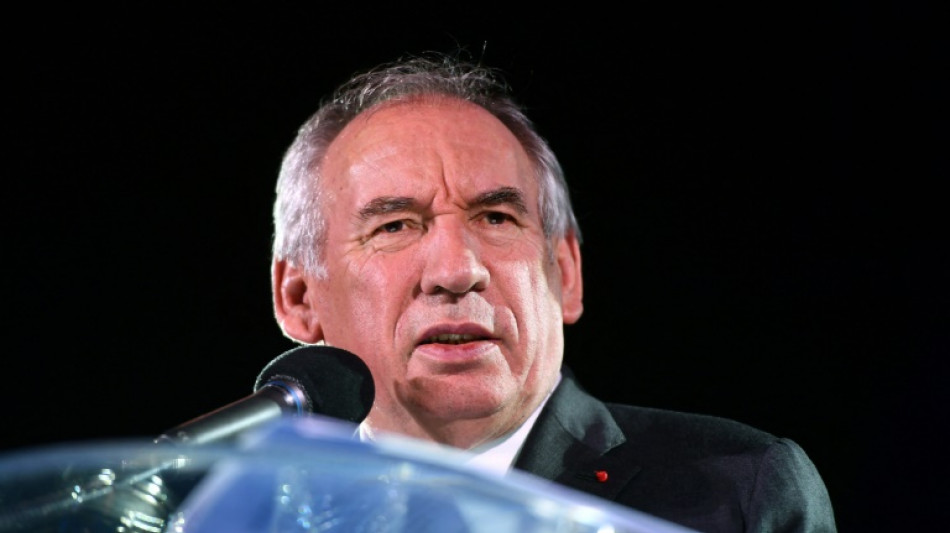 La méthode Bayrou: des poids lourds en première ligne, un Premier ministre en surplomb