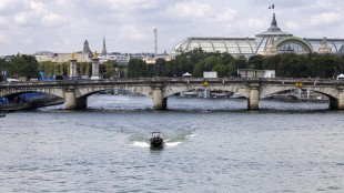 Parigi-1: cerimonia, esperti scrutano la Senna al centimetro