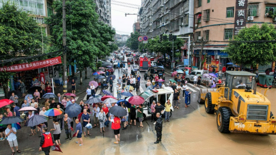 China bridge collapse kills 11, leaves more than 30 missing