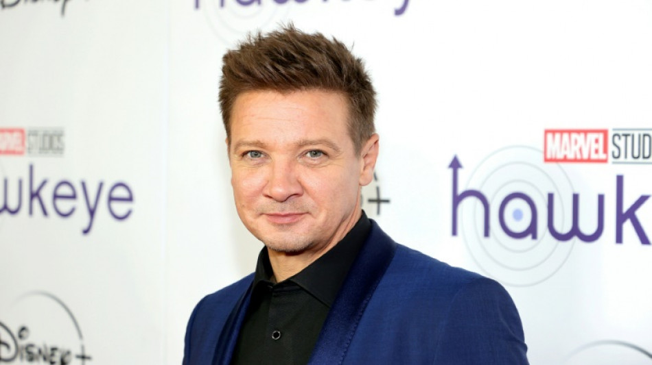 Actor Jeremy Renner en estado crítico tras accidente con quitanieves