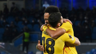 Barcelona sweep Napoli aside to make Europa League last 16