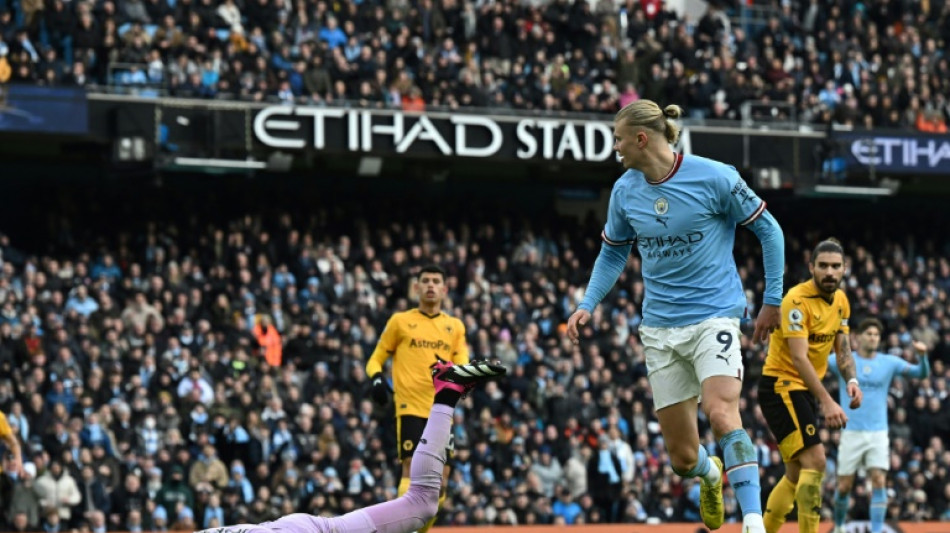 Angleterre: triplé de Haaland, mais Arsenal terrasse United