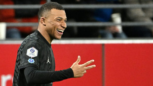 L1: Paris s'empare de la tête après un triplé de Mbappé à Reims