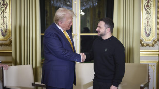 Zelensky, mi aspetto da Trump garanzie di sicurezza