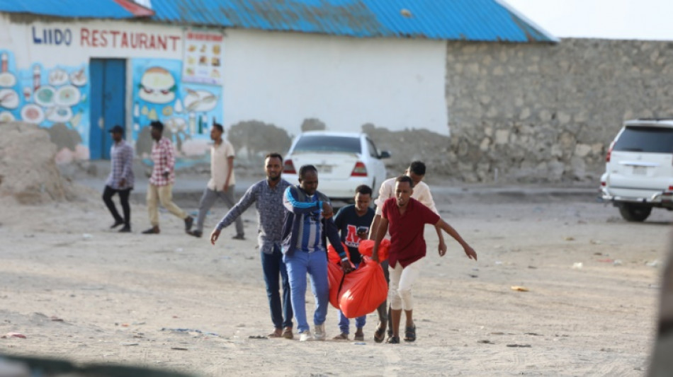 Al menos 32 muertos en un atentado islamista en una playa de Somalia