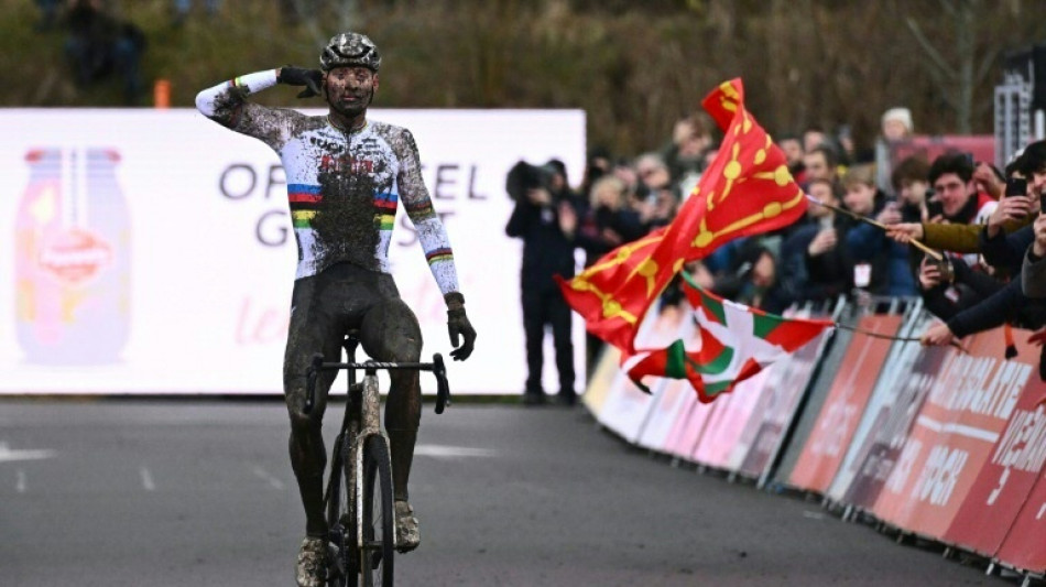 Van der Poel gears up for worlds with cyclo-cross double