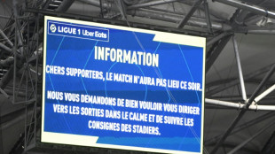 L1: le match Marseille-Lyon annulé après l'attaque du bus lyonnais et la blessure de son entraîneur