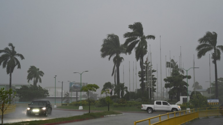 Lisa, devenue ouragan, s'approche des côtes d'Amérique centrale