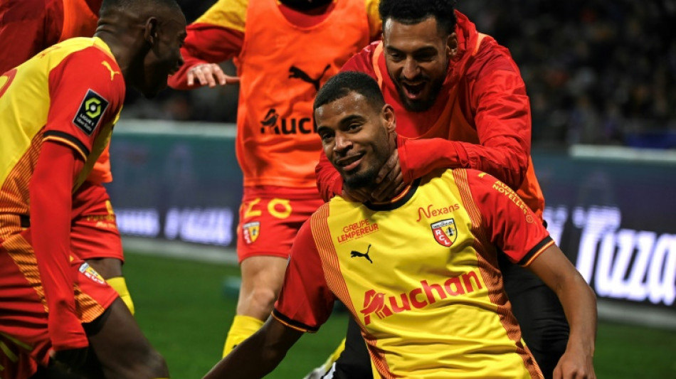 L1: Lens recolle au bon wagon et enfonce Toulouse